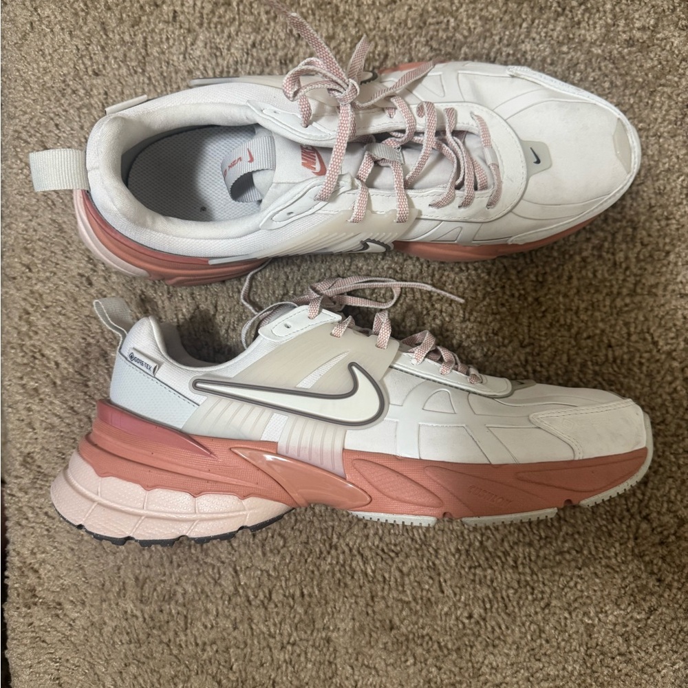 💯 Nike V2k shoes